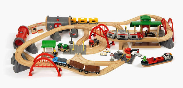 Brio Deluxe Railway Set (Montreal, In-Store or Pickup ONLY) - 33052
