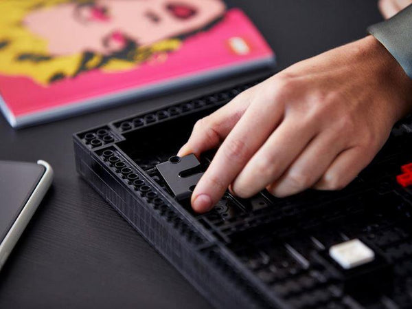 Lego Art Andy Warhol's Marilyn Monroe Dot Art - 31197