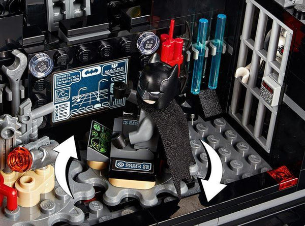 Lego DC Super Heroes Batman Mobile Bat Base - 76160