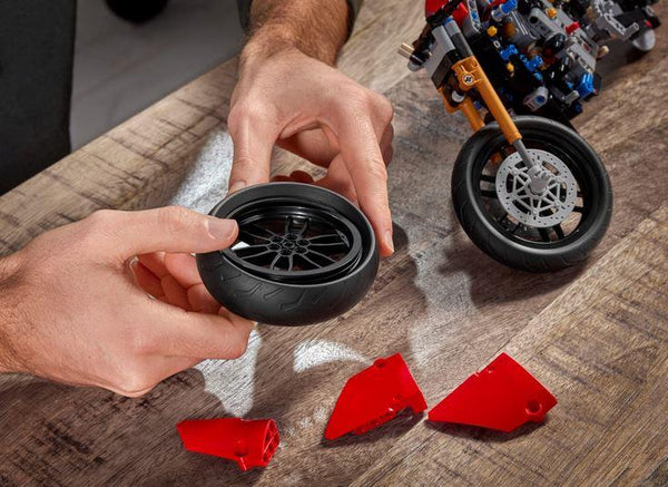 Lego Technic Ducati Panigale V4 - 42107