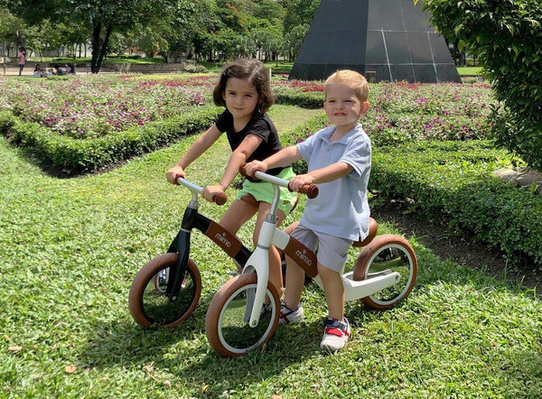 Mima Zoom Balance Bike (Black) (Montreal, In-Store or Pickup ONLY)