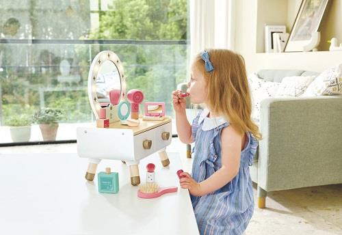 Hape My Stylish Dressing Table (Montreal, In-store or pick-up ONLY)