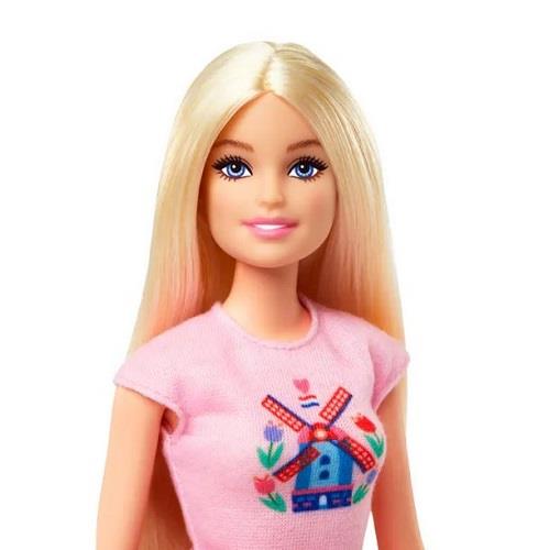 Barbie Pink Passport