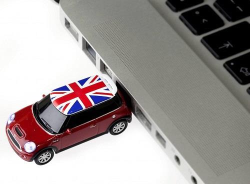 USB Retractable Mini Cooper S 1:68 Flash Drive 8GB