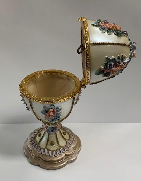 Decorative Egg With Flower Musical Jewelry Box