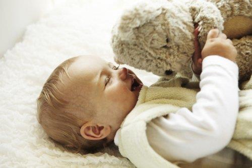 Cloud B Glow Cuddles Bear