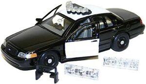 Welly 1999 Ford Crown Victoria Police Car 1:43 Scale Model