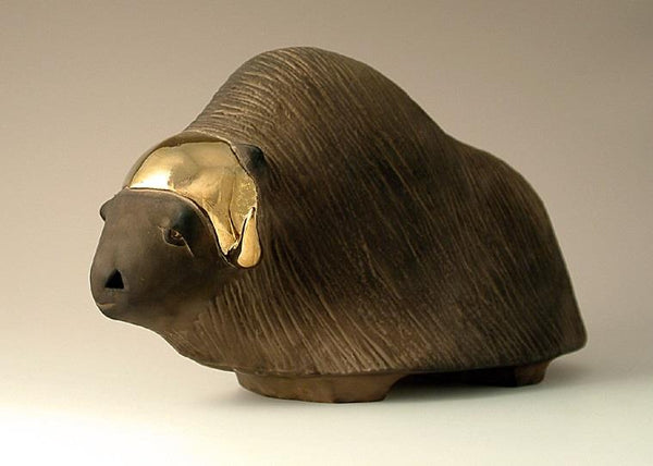 Pauline Pelletier Musk Ox Figurine / Figurine de bœuf musqué