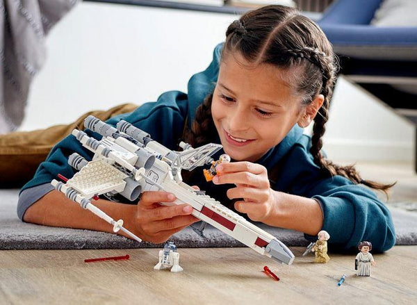 Lego Disney Star Wars Luke Skywalker's X-Wing Fighter - 75301