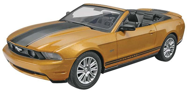 Revell Model Car 2010 Ford Mustang GT Convertible - Jouet LOL Toys
