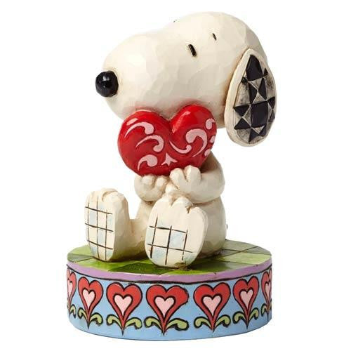 Peanuts Snoopy with Heart Figurine - Jouets LOL Toys